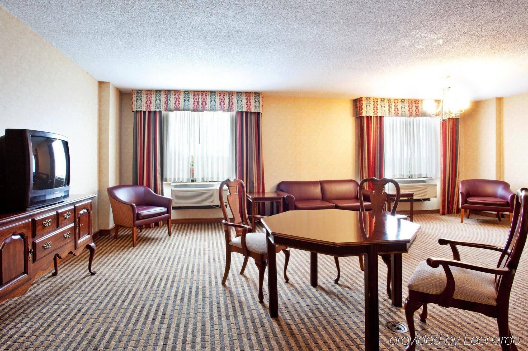 Lynchburg Grand Hotel Esterno foto